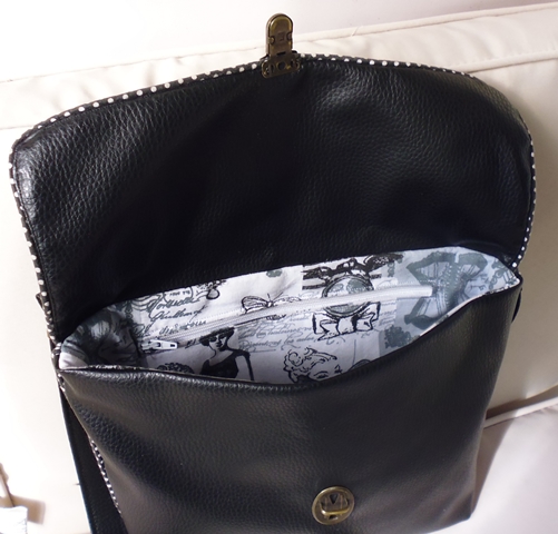Intérieur du sac, vue poche intérieure zippée