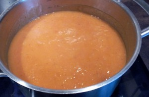 Soupe de courge au poivron rouge mixée