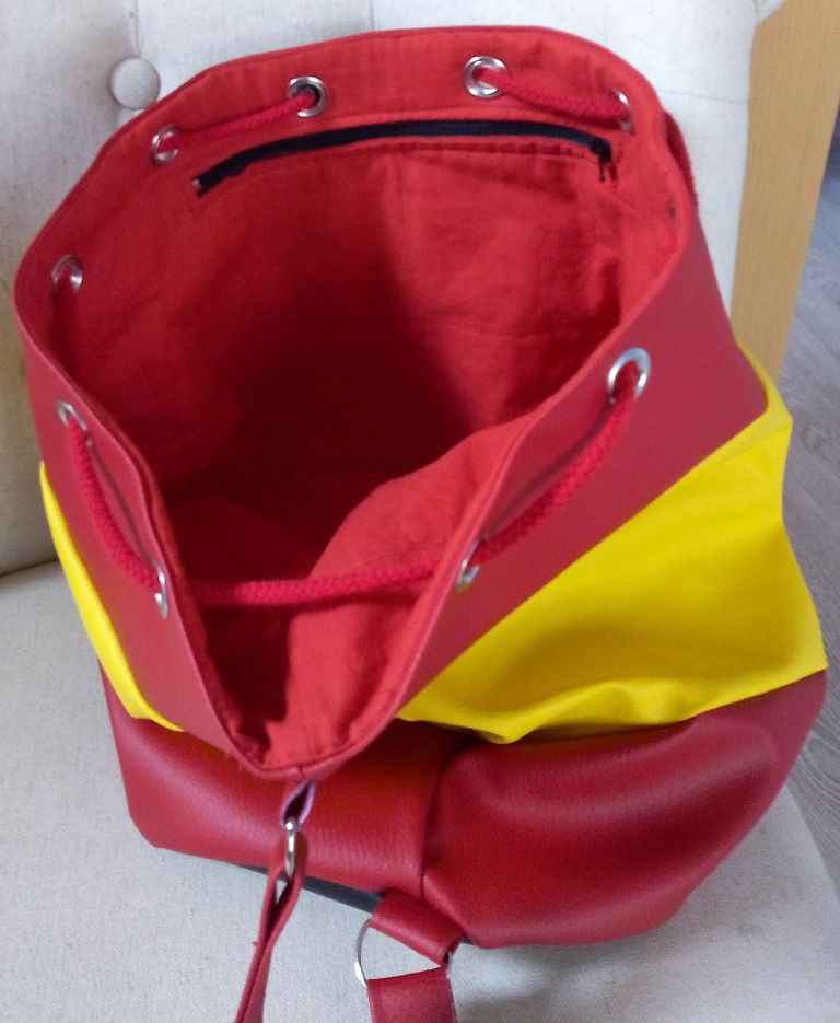 Viva España un sac marin aux couleurs de l'Espagne - vue intérieure, poche zippée